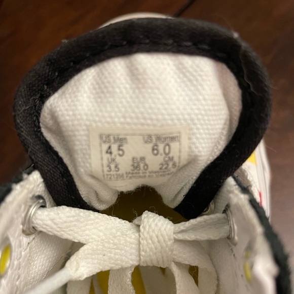 Vans Women’s size 6 - Picture 2 of 4